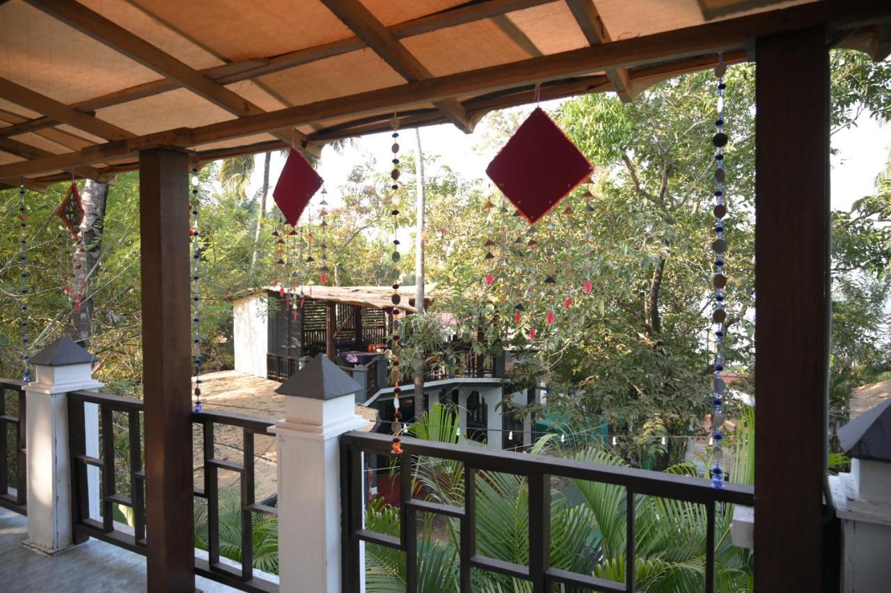 La La Land Resort Goa By Spicy Mango ปาโลเลม ภายนอก รูปภาพ
