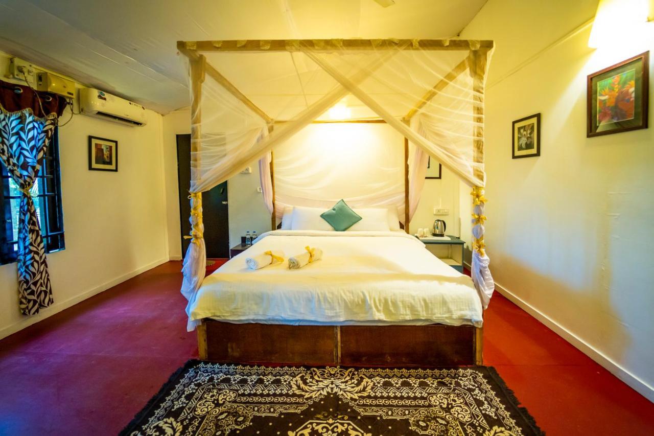 La La Land Resort Goa By Spicy Mango ปาโลเลม ภายนอก รูปภาพ