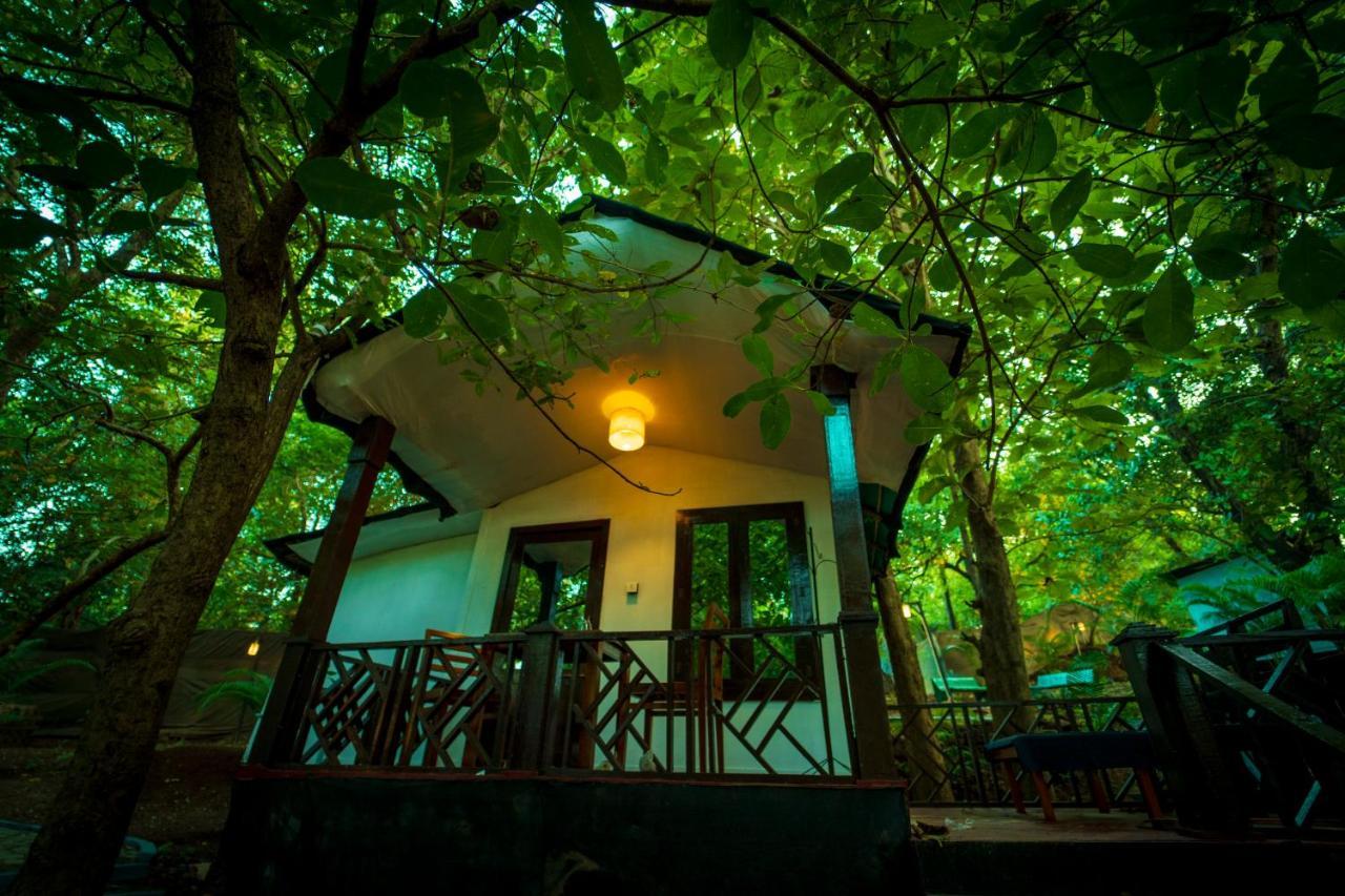 La La Land Resort Goa By Spicy Mango ปาโลเลม ภายนอก รูปภาพ