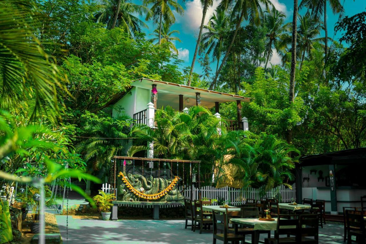 La La Land Resort Goa By Spicy Mango ปาโลเลม ภายนอก รูปภาพ
