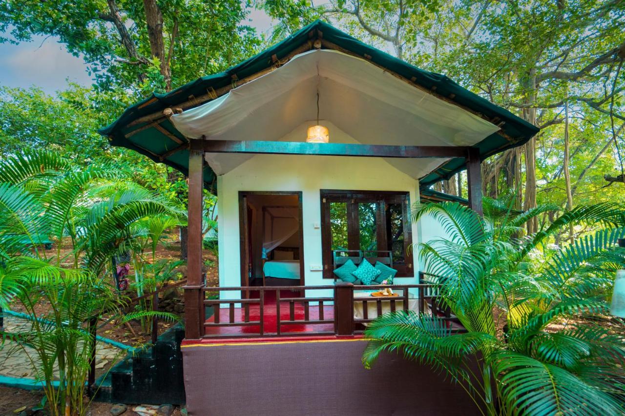 La La Land Resort Goa By Spicy Mango ปาโลเลม ภายนอก รูปภาพ