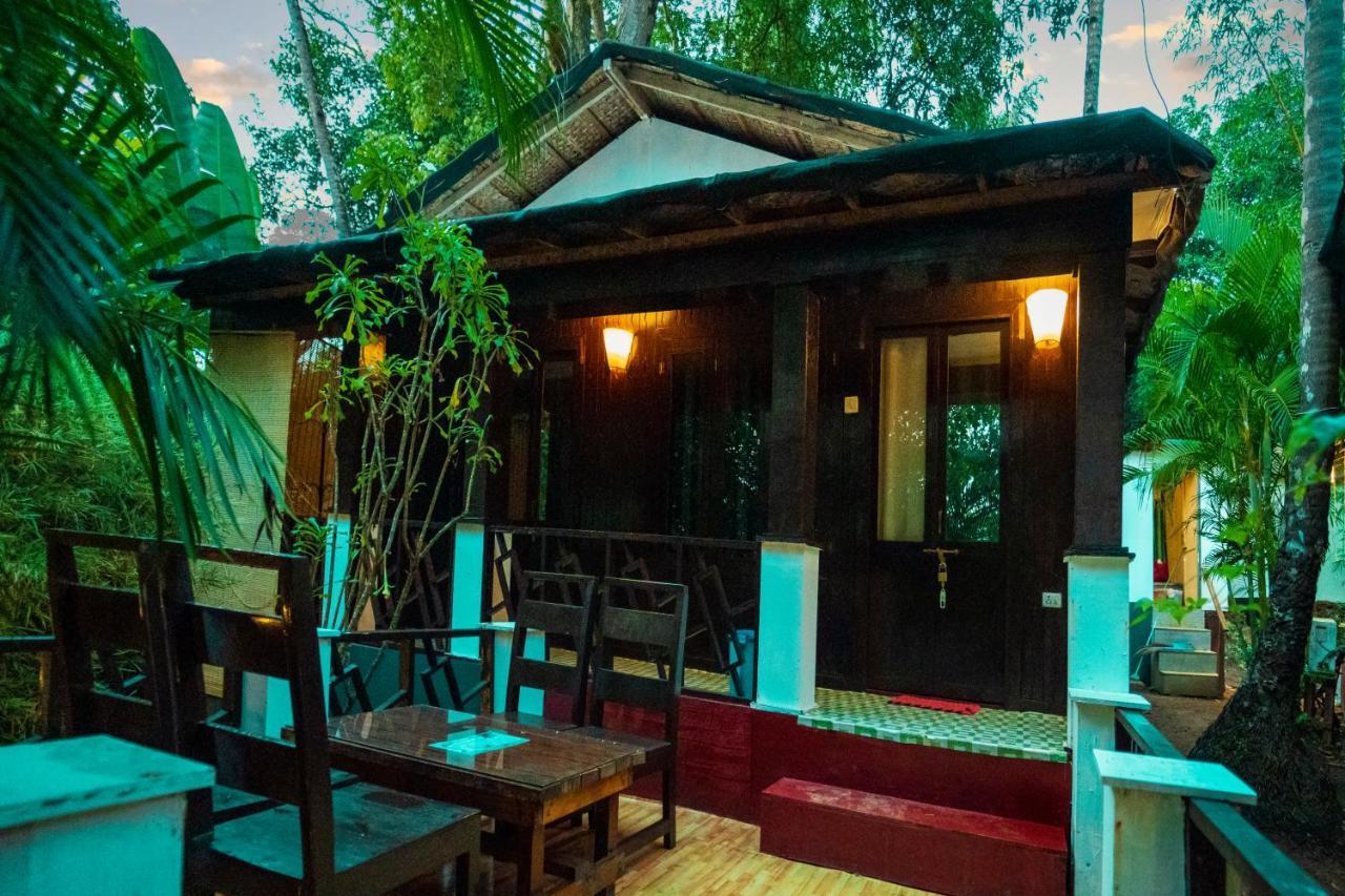La La Land Resort Goa By Spicy Mango ปาโลเลม ภายนอก รูปภาพ