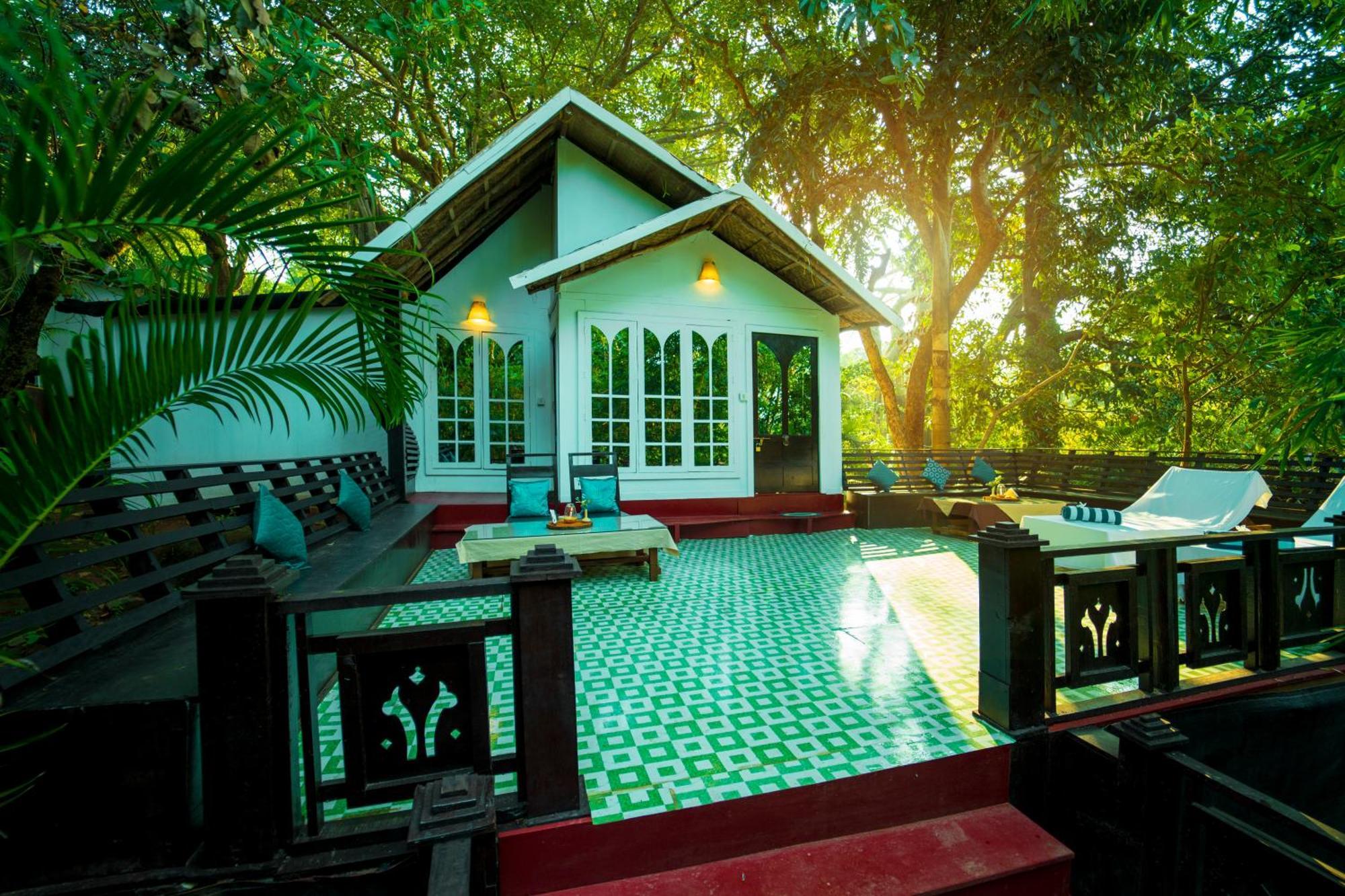 La La Land Resort Goa By Spicy Mango ปาโลเลม ภายนอก รูปภาพ
